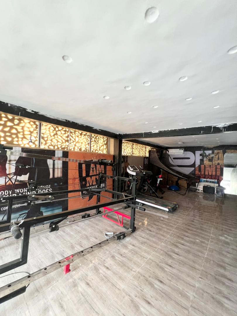 5-bedroom-detached-house-with-2-room-bq-for-sale-lagos (14)