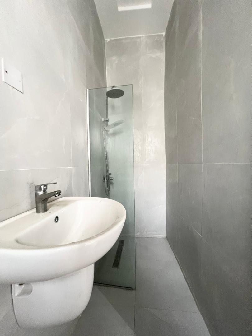 5-bedroom-fully-detached-duplex-for-sale-lagos (18)