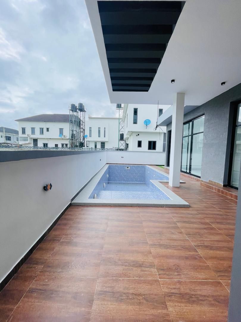 5-bedroom-fully-detached-house-orchid-road-lekki-lagos (20)