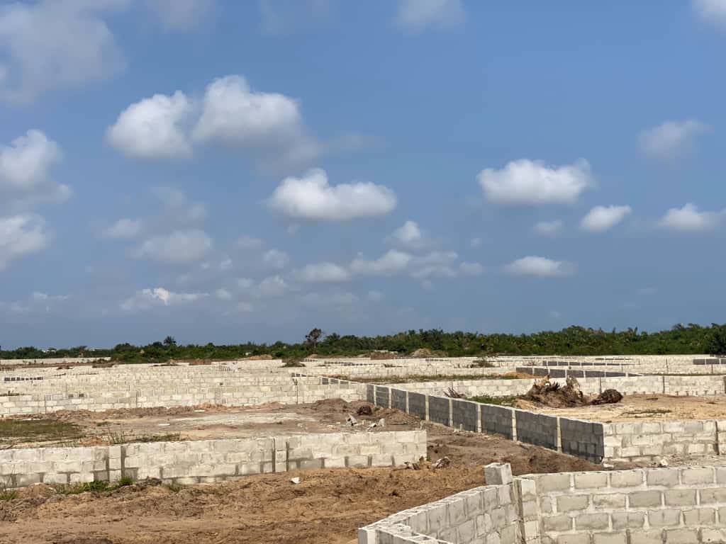 Ayora Haven Iberekodo off Lekki (1)
