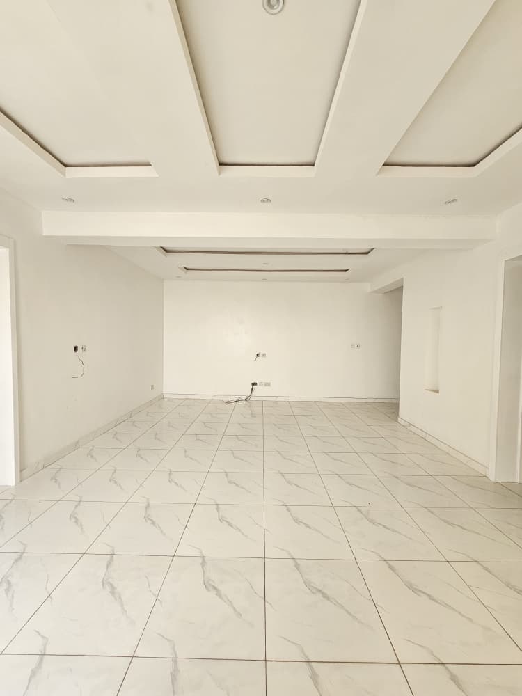 well-built-3-bedroom-apartment-for-sale-lekki-phase-1-lagos (10)