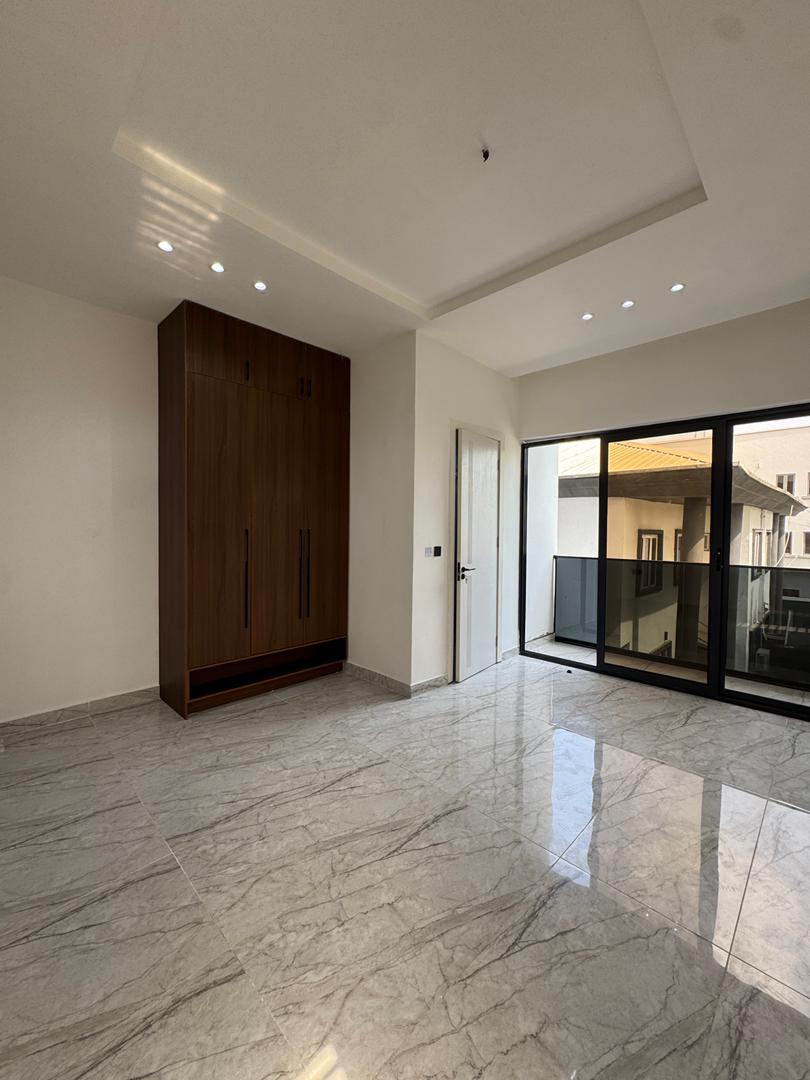 3-bedroom-maisonette-duplex-for-sale-lekki-phase-1-lekki-lagos (2)