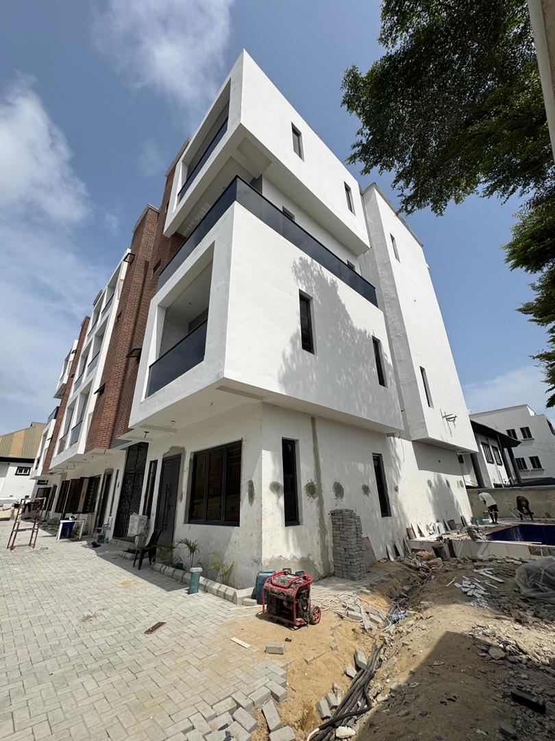 3-bedroom-maisonette-duplex-for-sale-lekki-phase-1-lekki-lagos (5)