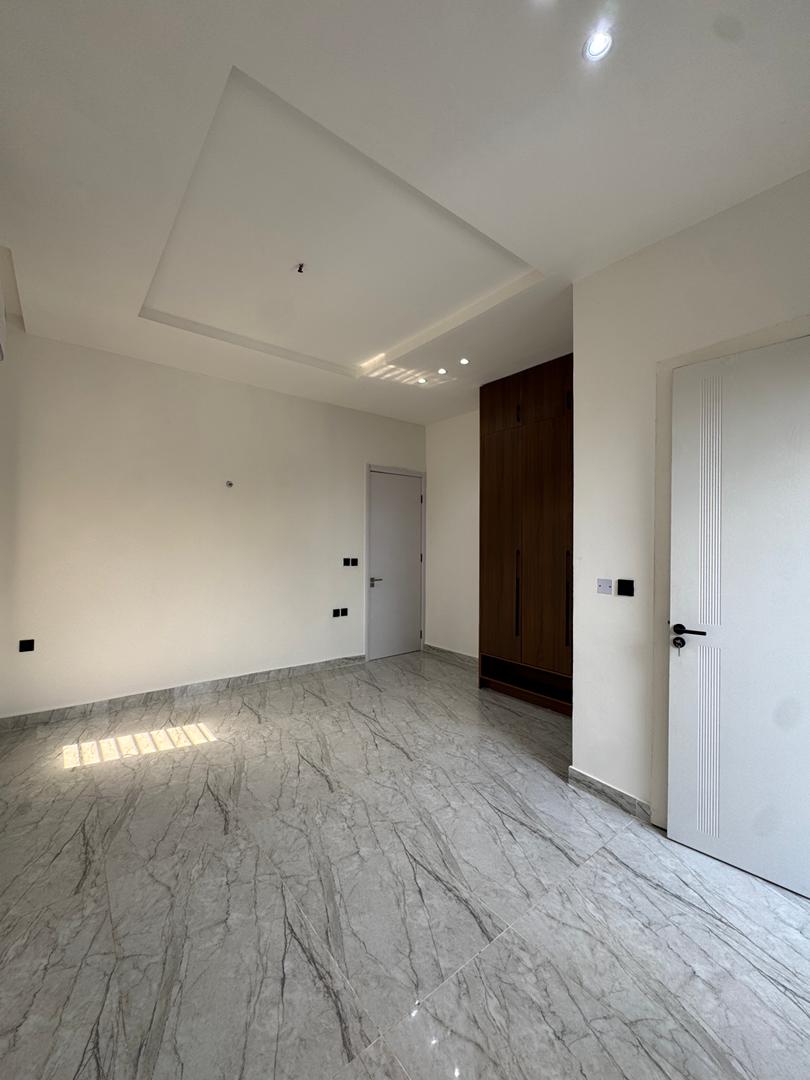 3-bedroom-maisonette-duplex-for-sale-lekki-phase-1-lekki-lagos (7)