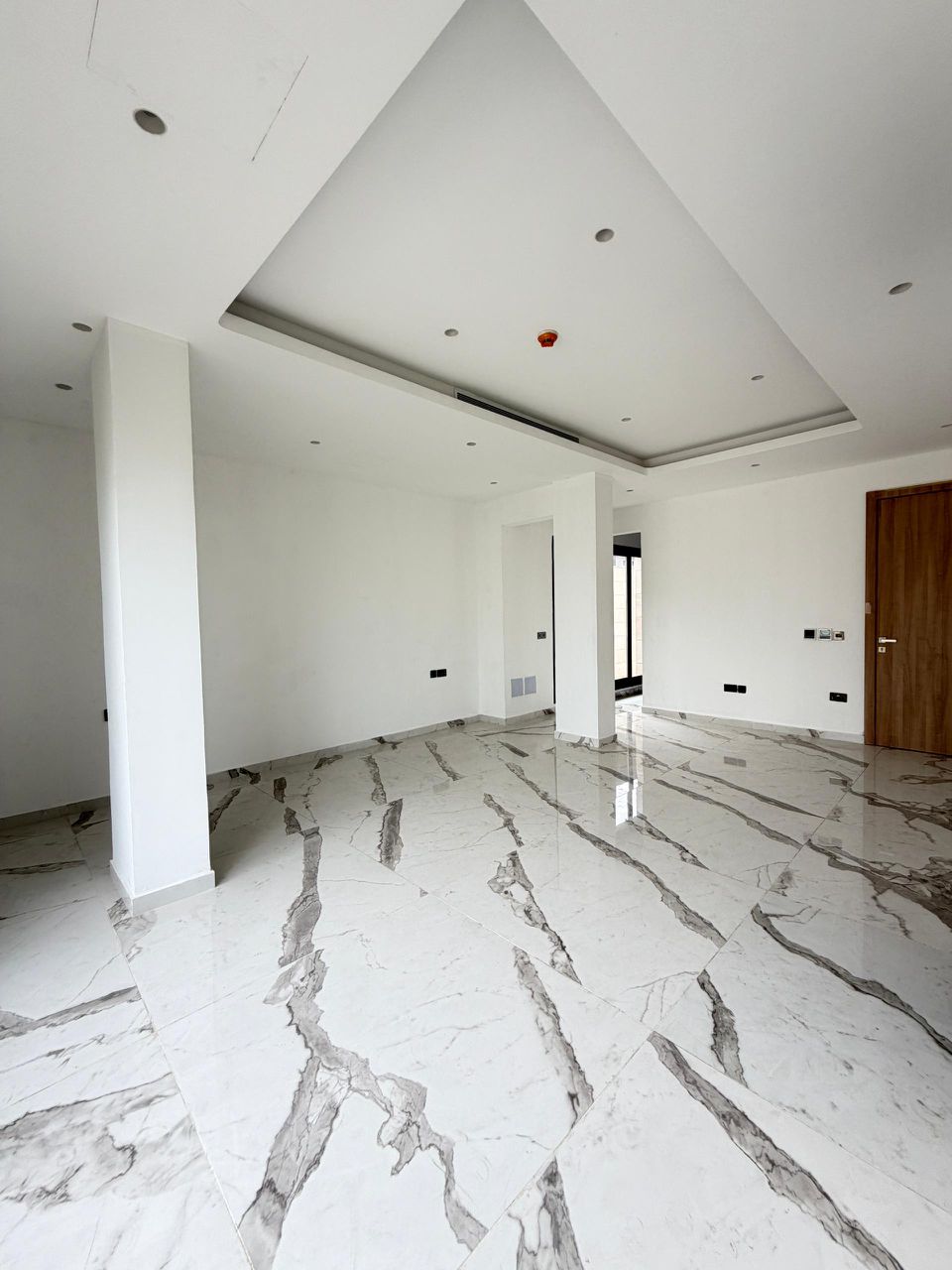 5-bedroom-duplex-for-sale-banana-island-ikoyi-lagos (4)