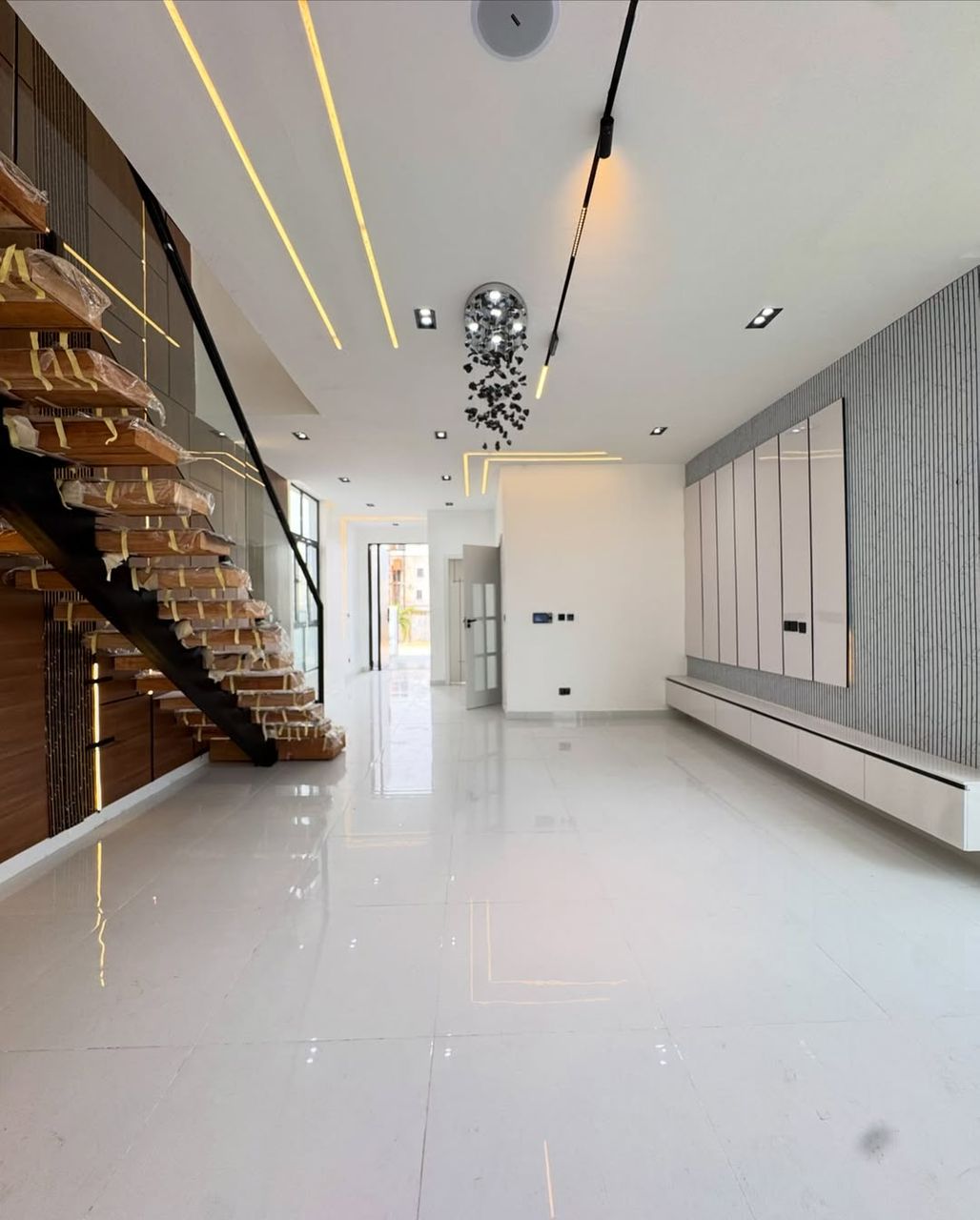 sale-5-bedroom-house-ikota-lekki-rooftop (7)