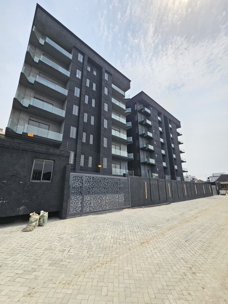 spacious-2-bedroom-apartment-for-sale-ikate-lekki-lagos (1)