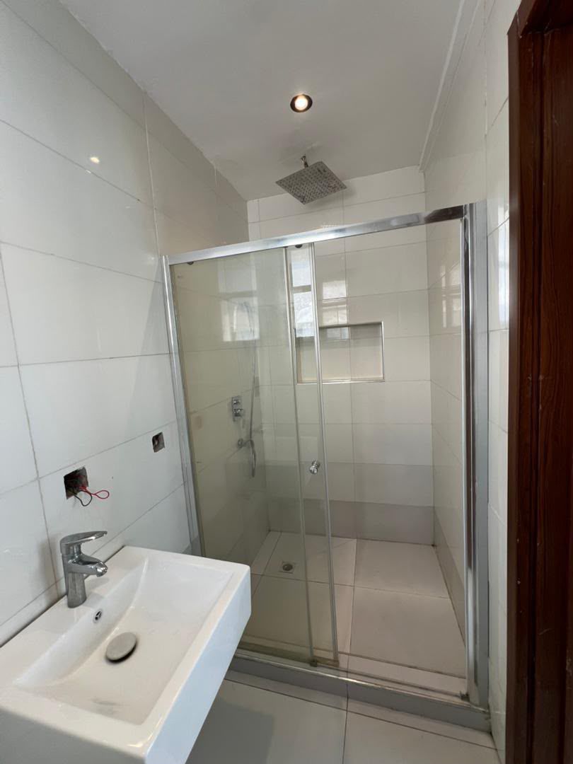 3-bedroom-flat-with-bq-for-sale-lekki-phase-1-lagos (15)