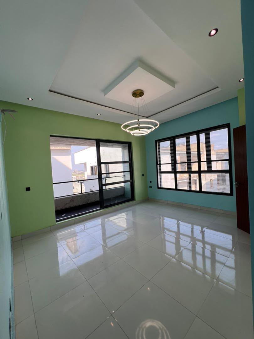 3-bedroom-flat-with-bq-for-sale-lekki-phase-1-lagos (3)