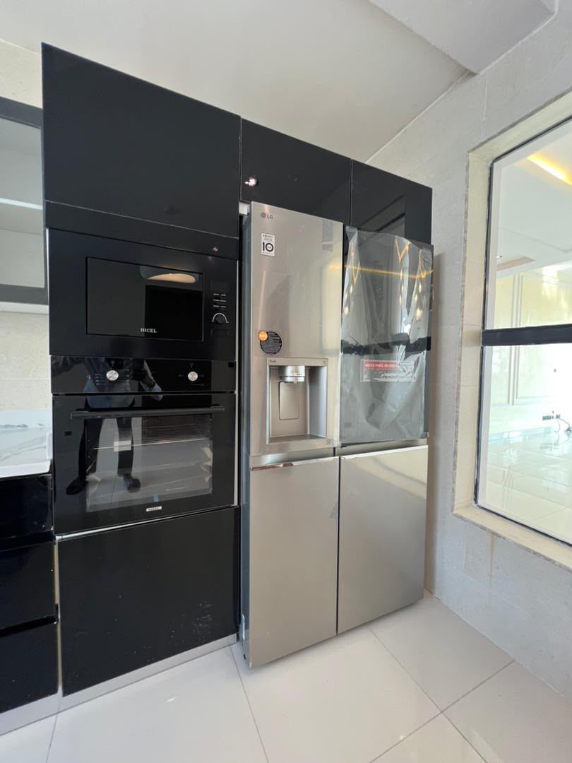 3-bedroom-flat-with-bq-for-sale-lekki-phase-1-lagos (6)