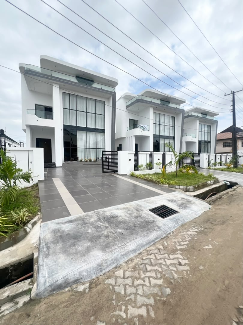 4-bedroom fully detached duplex for sale in Ajah (8)