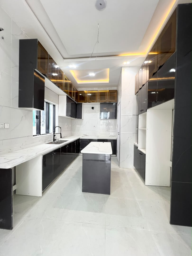 4-bedroom-fully-detached-duplex-sale-chevron-lekki (5)