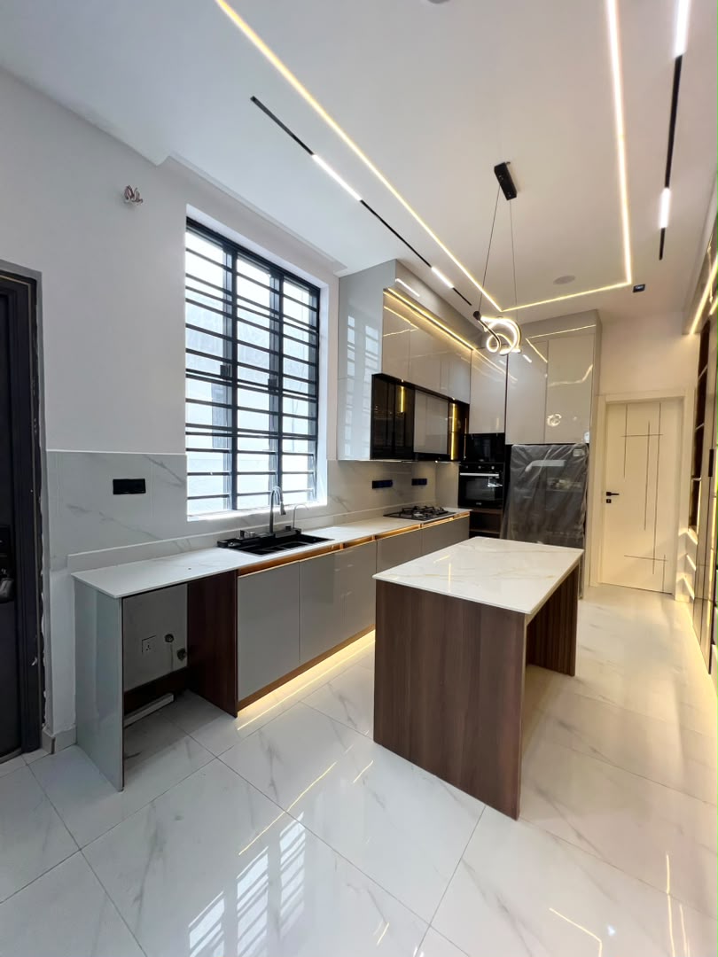 verified-2-bedroom-apartments-for-sale-ikate-lekki-lagos (7)