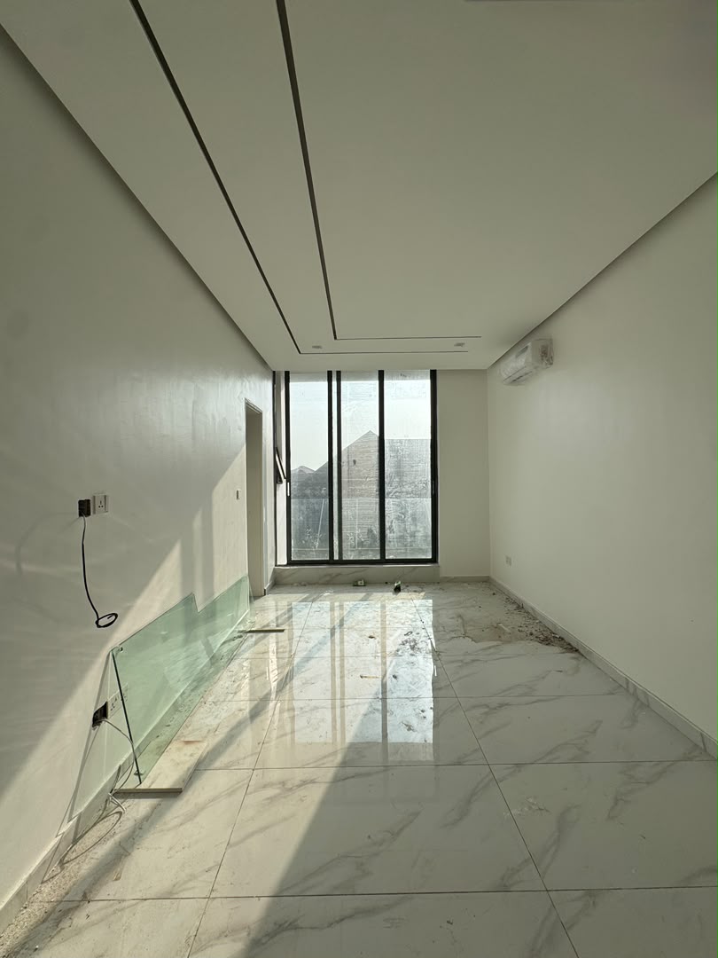 2-bedroom-apartment-lekki-phase-1-lagos-1 (7)