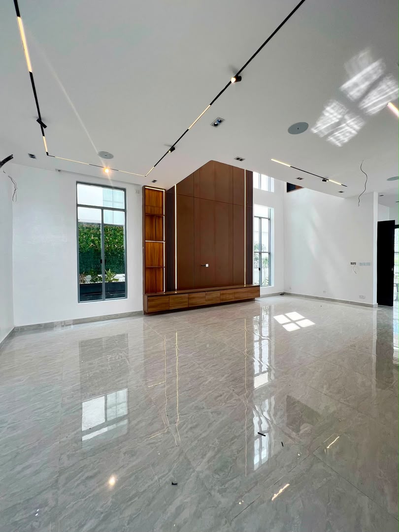 5-Bedroom Duplex Terrace For sale - Osapa London-Lekki (10)