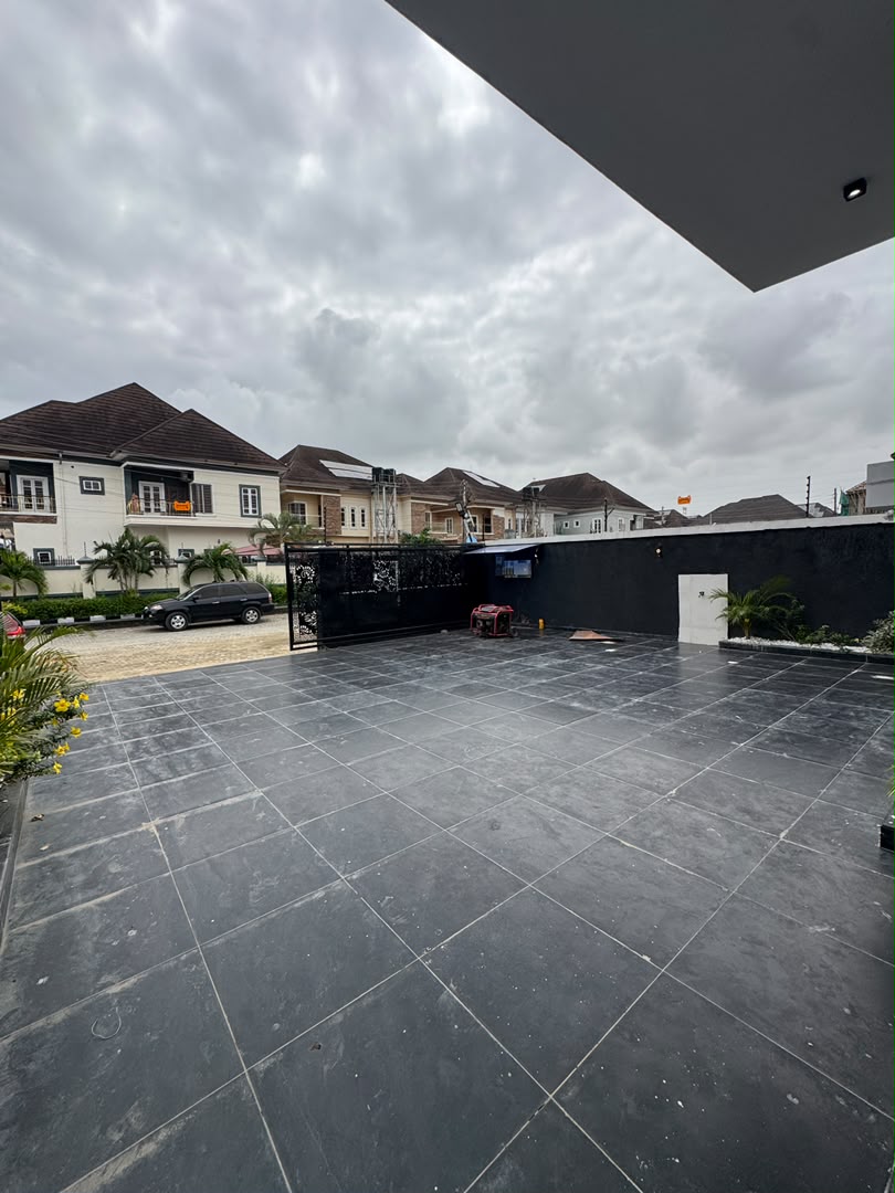 5-bedroom-detached-duplex-ologolo-lekki-lagos-1 (1)
