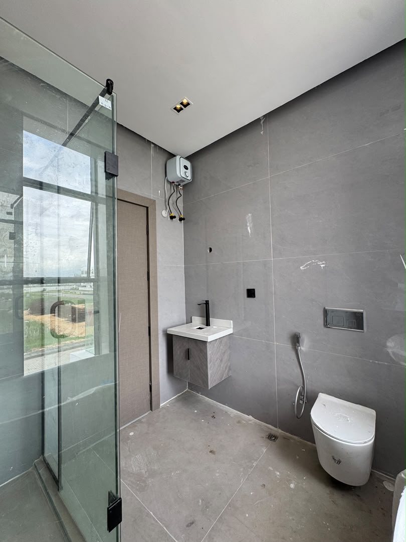 5-bedroom duplex with a pool Next (3)