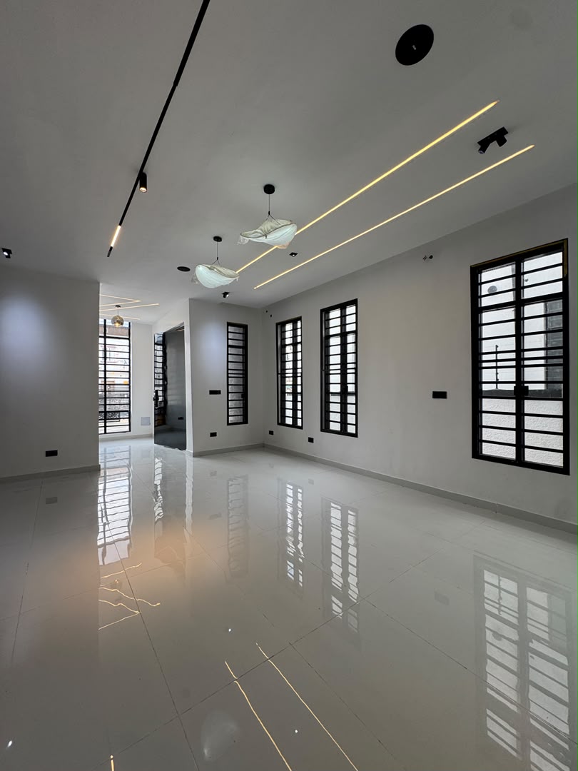 5-bedroom-property-for-sale-ikota-lekki-lagos-1 (13)