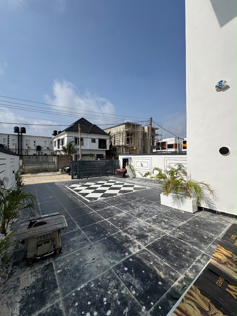 5-bedroom-property-for-sale-ikota-lekki-lagos-1 (19)