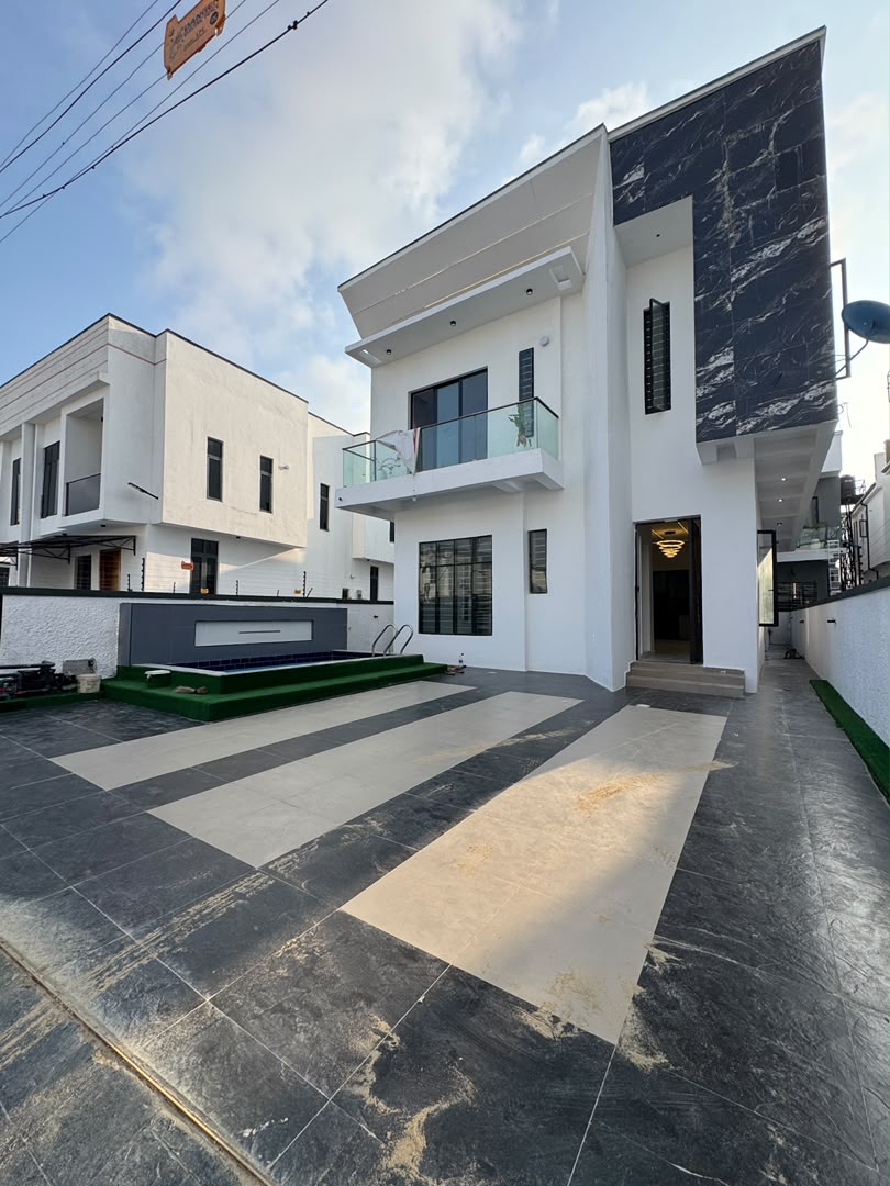 5-bedroom-property-ikota-lekki-lagos
