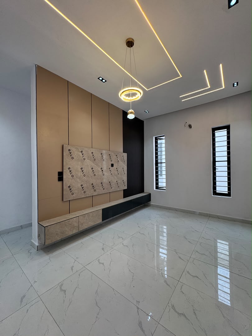5-bedroom-property-ikota-lekki-lagos-1 (10)