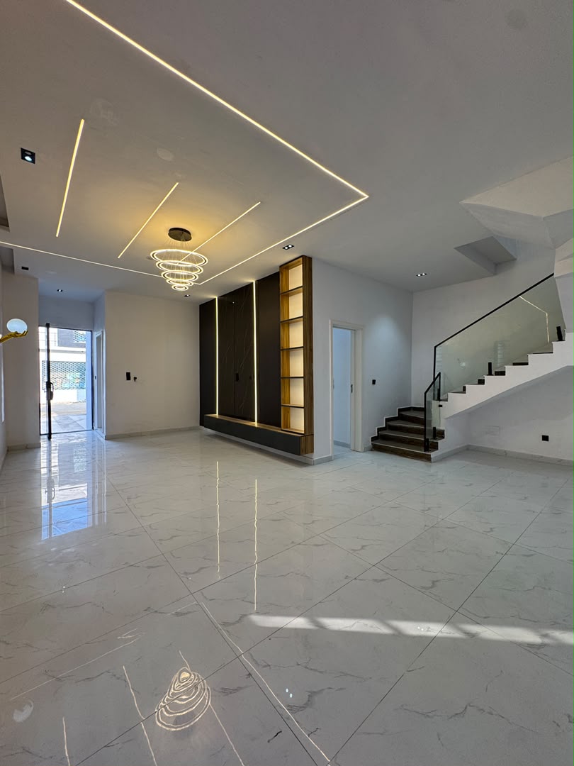 5-bedroom-property-ikota-lekki-lagos-1 (4)