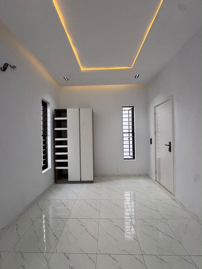5-bedroom-property-ikota-lekki-lagos-1 (7)