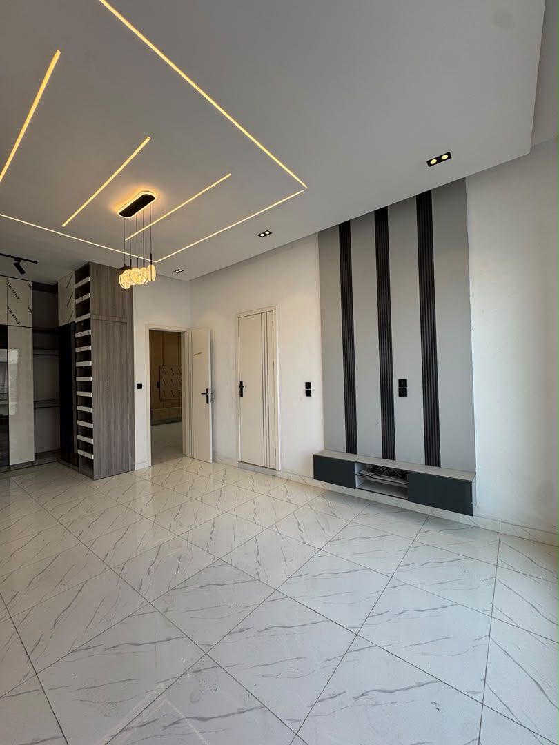 5-bedroom-property-ikota-lekki-lagos-1 (8)